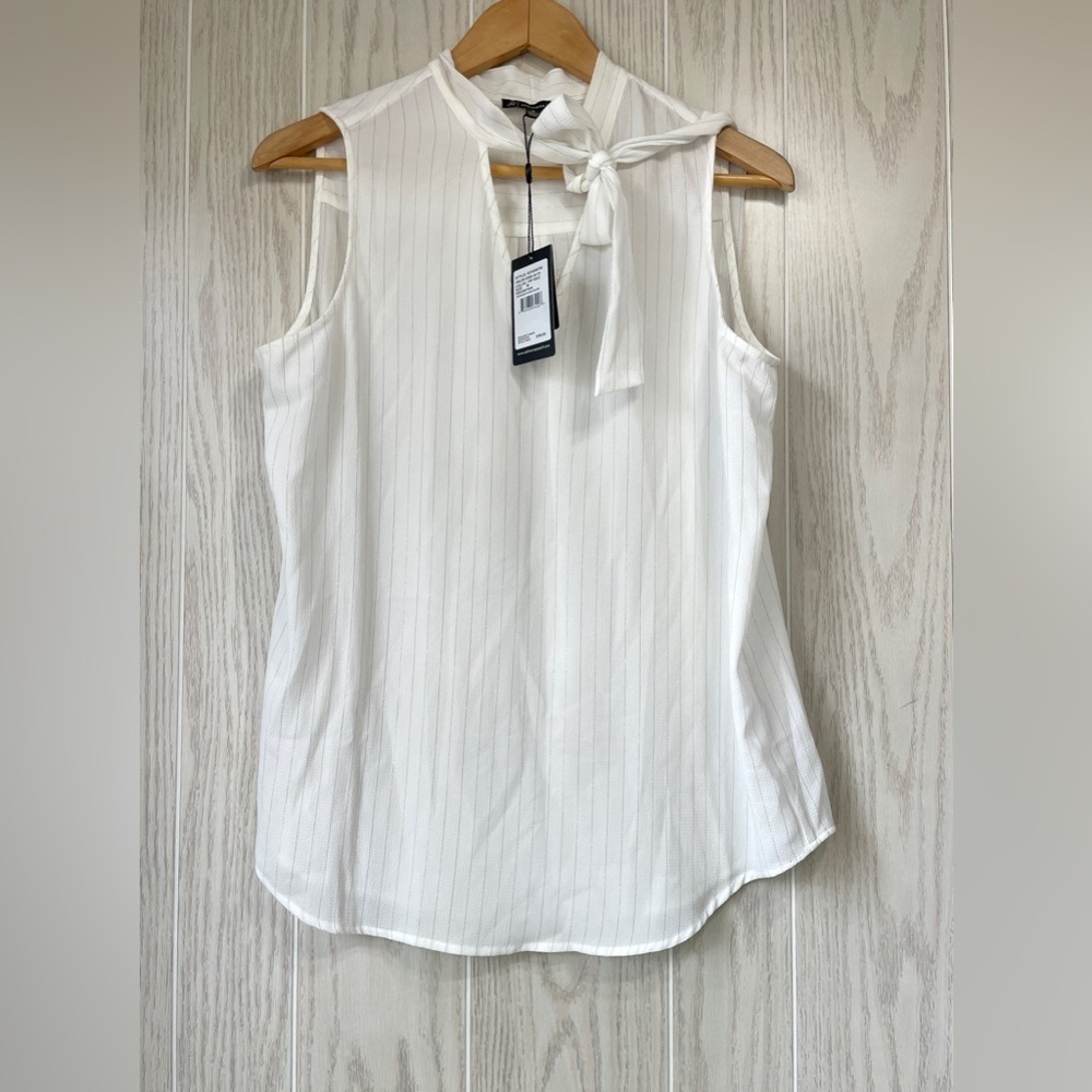 Adrianna Papell Ivory Gold Sleeveless Tie Neck Blouse Size M NWT